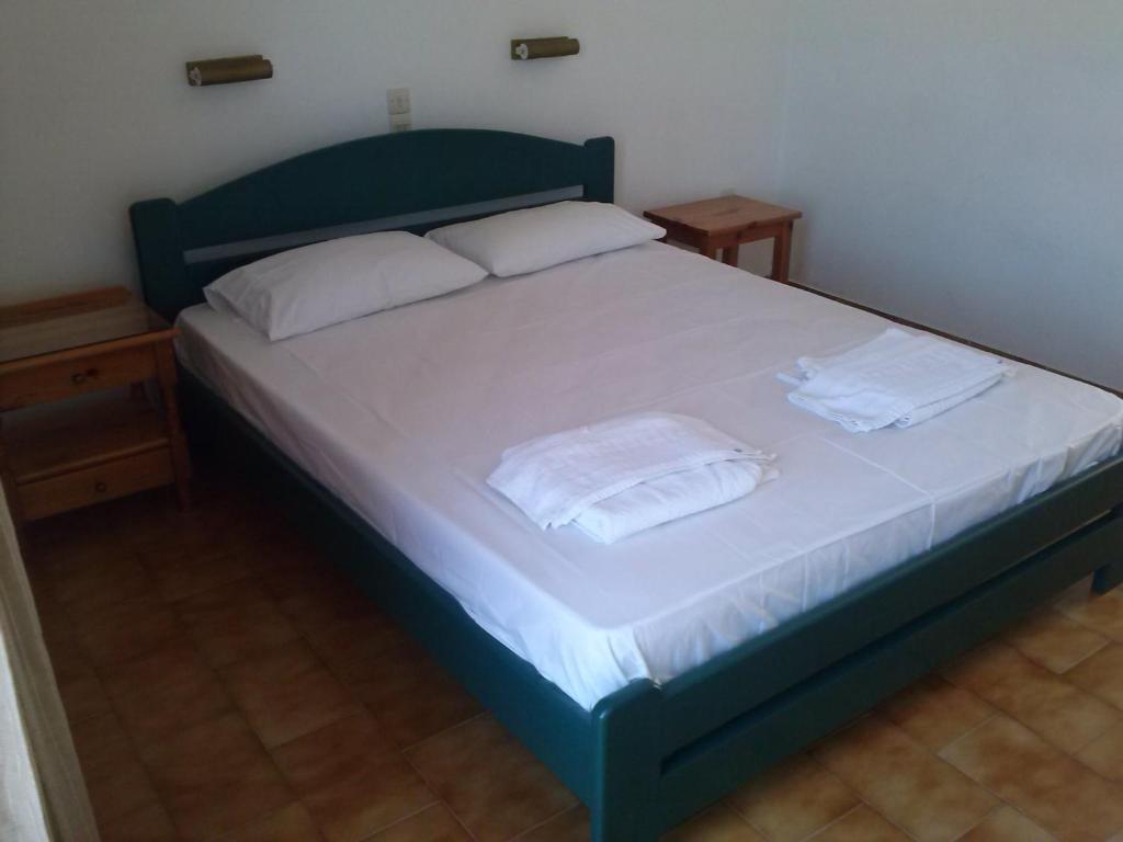 Pericles Studios Agia Marina  الغرفة الصورة