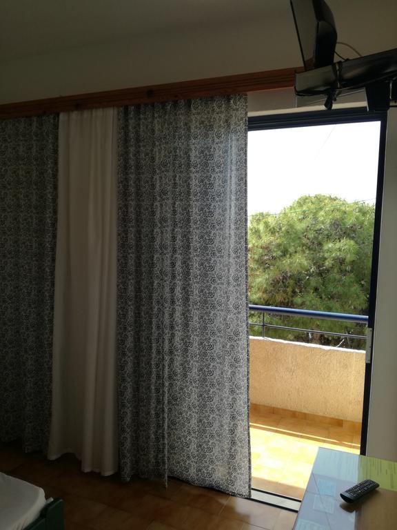 Pericles Studios Agia Marina  المظهر الخارجي الصورة